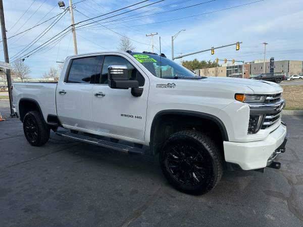 * 2020 CHEVY SILVERADO 2500HD HIGH COUNTRY DURAMAX DIÉSEL EQUIPADA 4X4 * - $43,000 (WALSH CAMIONES Y AUTOS)63472204011905122