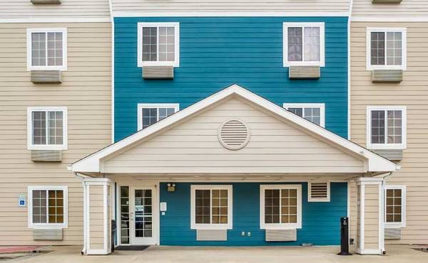 Apartment Style Living Without the Commitment! 1