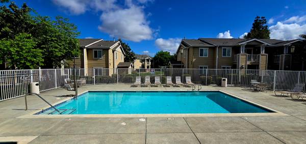 $1.442 / 1 dormitorio - 535 pies² - ¡Apartamento de 1 dormitorio y 1 baño completamente equipado! ¡Comunidad de apartamentos para personas mayores! (55+) (Dixon)63228547582851122