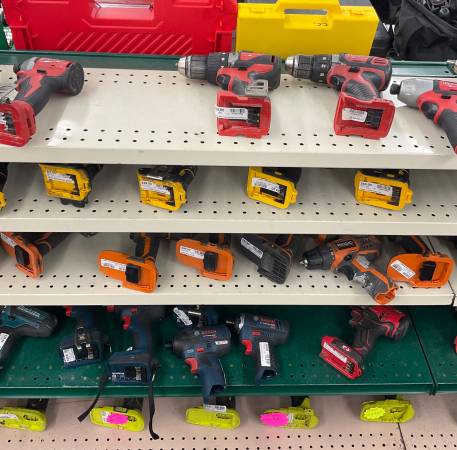 Cordless Drills and Impact Wrenches, Hand Tools 1