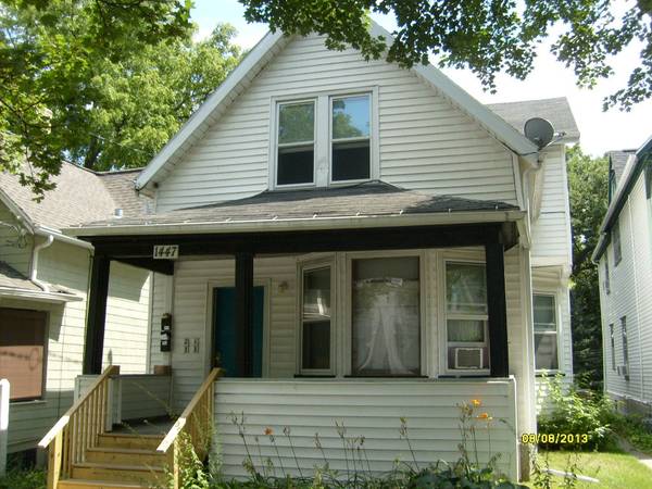 Beautiful Open Floor Plan With Three Bedrooms On Williamson Street 1