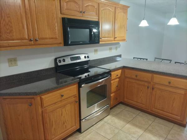 Two Bedroom (All Utilities Included)
$1,250
New Hartford Two Bedroom (All Utilities Included)
$1,250
New Hartford