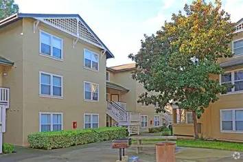 $1,150 / 3br - Lease Takeover in Greystone Apartments (Davis)64044028227586120