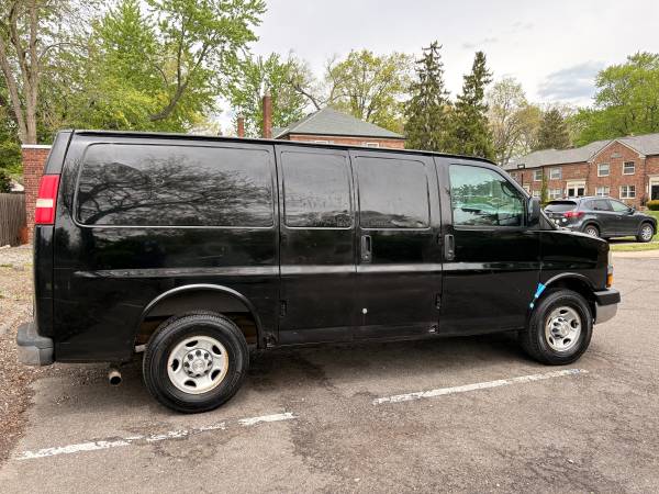 2014 Chevrolet express 2500 - Photo 3