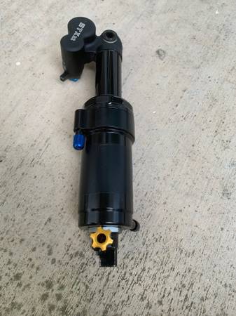 OHLINS STX 22 AMORTIGUADOR TRASERO 215X57 PARA BICICLETAS DE MONTAÑA SPECIALIZED ENDURO - $400 (los gatos)63471437147521122