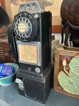 Vintage 3 coin Telephone 1