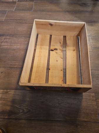 FRUTANEX WOOD CRATE 13.25" X  17.25" PRE-OWNED 1
