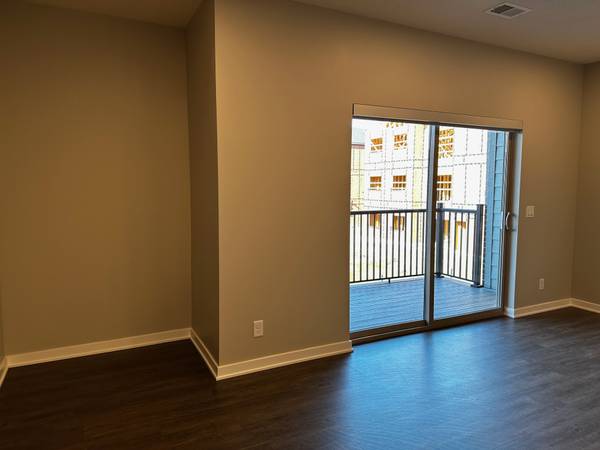 $1,725 / 2br - 1244ft2 - Pet Friendly Luxury Living in Bellevue (Bellevue/Offutt Air Force Base)63976698075778124
