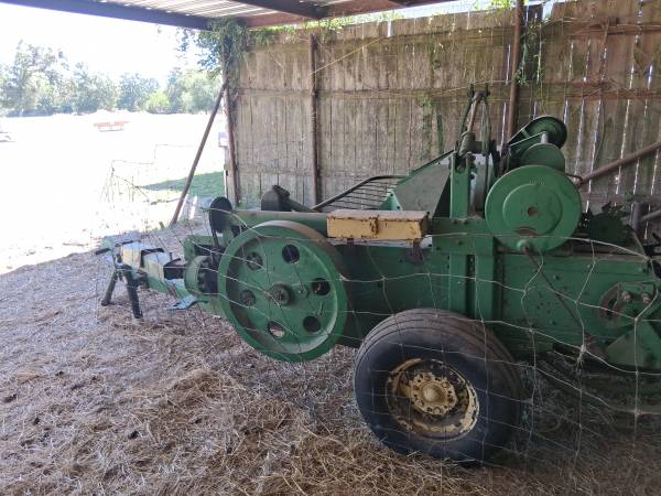 John deere square baler 1