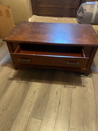 Solid coffee table 1