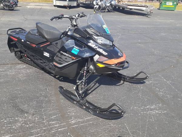 1 2018 Ski-Doo MXZ X Ice Cobra 1 6 Adj Pkg Rotax 850 E-TEC Sunbur 1