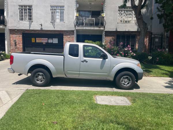 2013 NISSAN FRONTIER XCAB  5 SPEED  $ $ 6500 - $6,500 (Los Angeles)63623854622721121