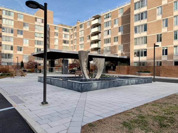$1,695 / 473ft2 - Spectacular Studio in Van Ness East w/Utilities Incl. -Parking & Pool (VAN NESS)64040196412162120