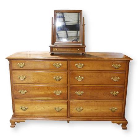 Leopold Stickley Colonial Style Dresser w/Mirror - Cherry 1