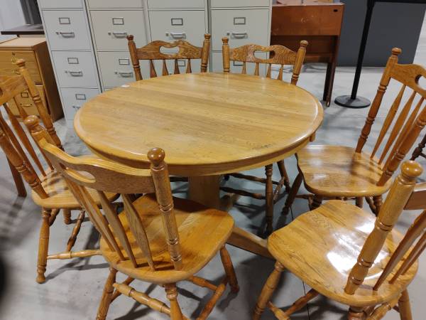 Dining table n 6 chairs 1