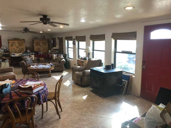 $600 / 1br - 160ft2 - Habitación en casa grande cerca de Lordsburg, NM (Lordsburg)63867374703489124