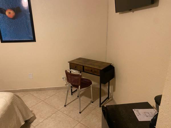 $975 / 1br - Room for rent (Pembroke Pines)63825469641985122
