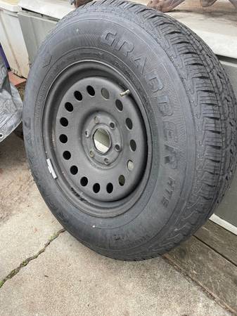 SPARE TIRE 245/70/17 1