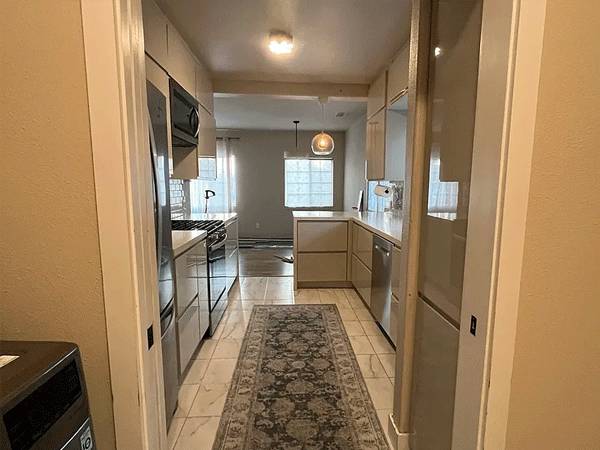 $880 / 2br - 955ft2 - $$ Two bedrooms and one bathroom $$ (Los Angeles, CA)63857623170305123