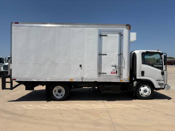 2015 Isuzu NQR/NRR 16' Reefer - Photo 6