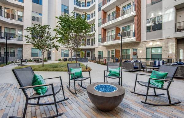 $2,199 / 2br - An Upscale Apt in Las Colinas**4 WEEKS FREE** (Las Colinas/Irving)63936222414082123