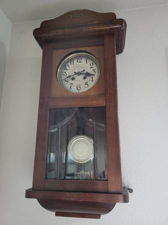 J.D.W. Wall Clock EXCELLENT 1