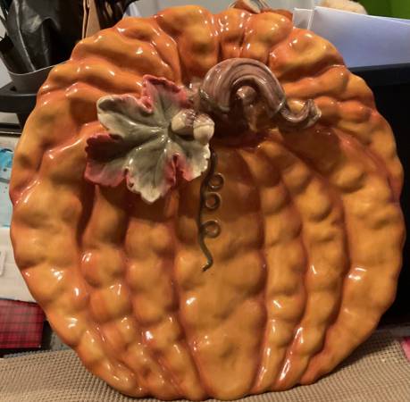 Large ceramic pumpkin platter 1