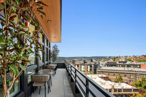 $2,373 / 1br - 618ft2 - A/C, See our photos, Conference and meeting rooms (Capitol Hill, First Hill, Seattle)63808059401731120