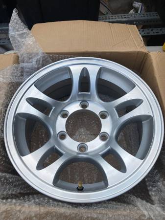 Aluminum Bullet Trailer Wheel 6 on 5.5 Bolt Pattern 1
