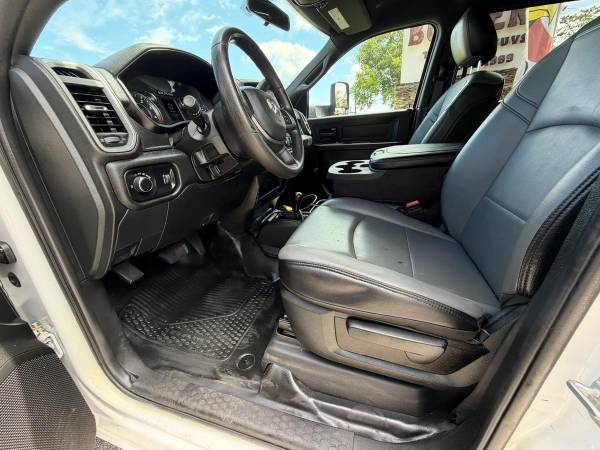 2022 RAM 3500 Crew Cab - Photo 8
