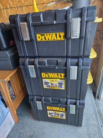 Dewalt Tool Box 1