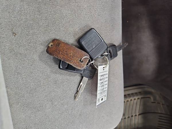 2001 Ford F250 CREW CAB - Photo 9