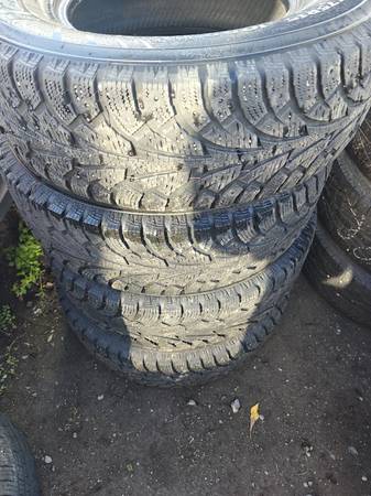 De-Studded Winter iPike Tires – P235/75R15 – Set of 4 1