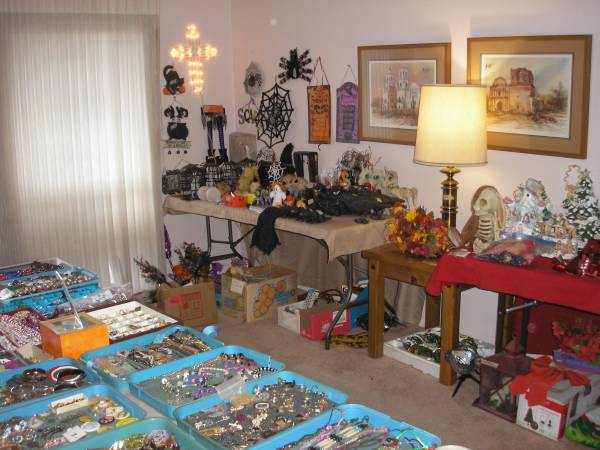 Yard sale photo