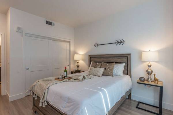 $2,400 / 1br - 720ft2 - Admite mascotas 1 habitación - 1 baño - unidad DISPONIBLE AHORA!! (OXNARD)63800402984705124