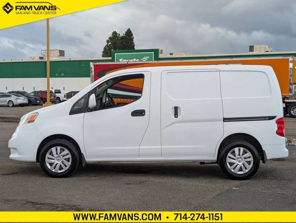 2014 Nissan NV200 SV Van - Photo 5