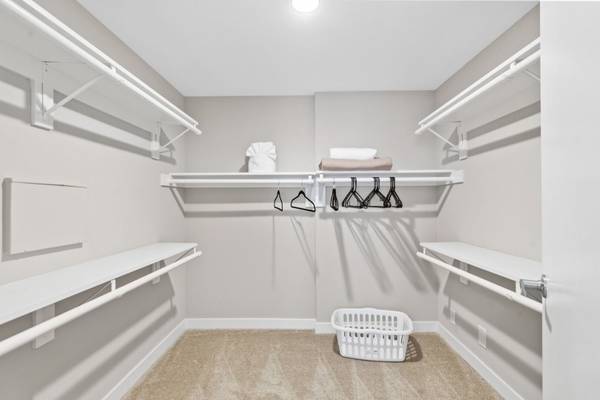 $3,005 / 1br - 816ft2 - Apartamento de un dormitorio en el primer piso con amplio patio! (campbell)63657929369091120