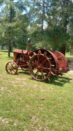Old metal flapper wheels type tractor want to buy 1