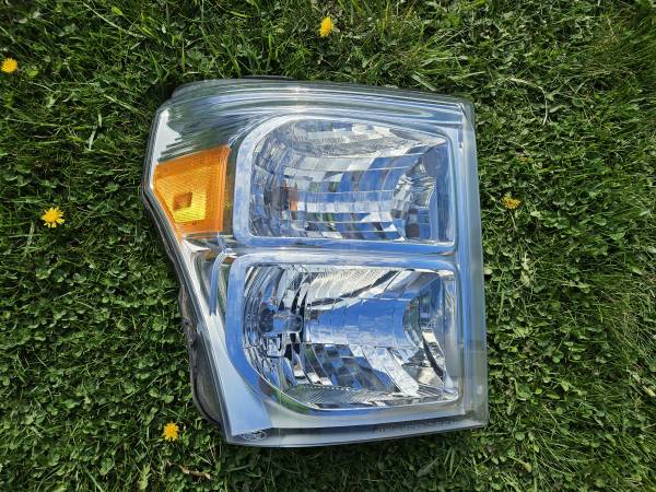 2016 Ford F-250 OEM Headlights (Pair) 1
