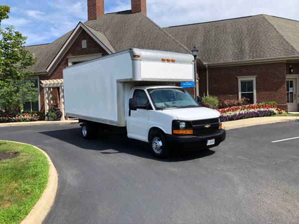 2013￼ Chevy Express ￼￼￼box truck￼ runs really good miles 118K - $7,900 (Westerville)63478071359235123