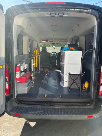GURNEY VAN - $26,00063624653766915123