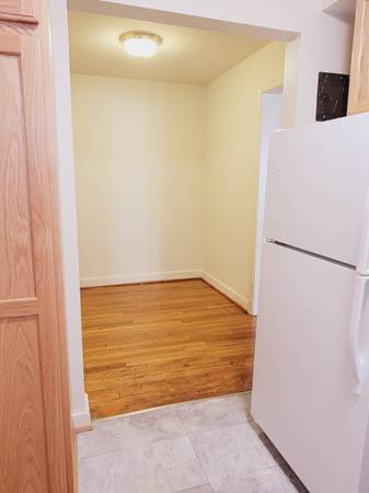$1,870 / 1br - 650ft2 - Historic 1 Bedroom Garden Style Unit $1,870.00, ALL UTILITIES INCLUDED (1221 North Courthouse Road, Arlington, VA 22201)63896156572930122