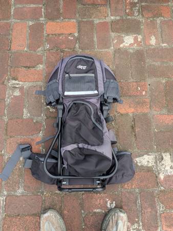 Clevr Plus Baby Backpack 1