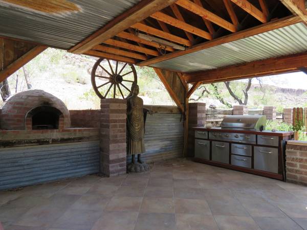 $625,000 / 4br - 6.45 Acres ~ 4+ Habitaciones ~ 3 Baños ~ Dos Garajes ~ Tres Cochera (Kingman, AZ)63667278144513123