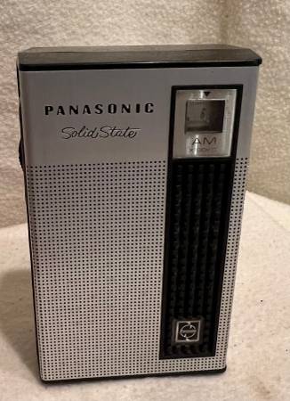Vintage Works Panasonic 7 Transistor Radio, Model R-1038 AM Band - $15 (Downtown Vancouver)63471264467075121