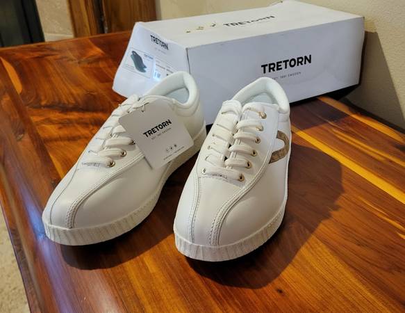 Tretorn Men's Shoes Size 8 - NEW - $40 (Sioux Falls)63442369375875122