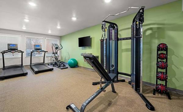 $1,120 / 1br - Month-to-Month Flexibility - No Lease, No Deposit, No Long Commitment! (4101 Galleria Drive, Loves Park, IL)63981969858050122