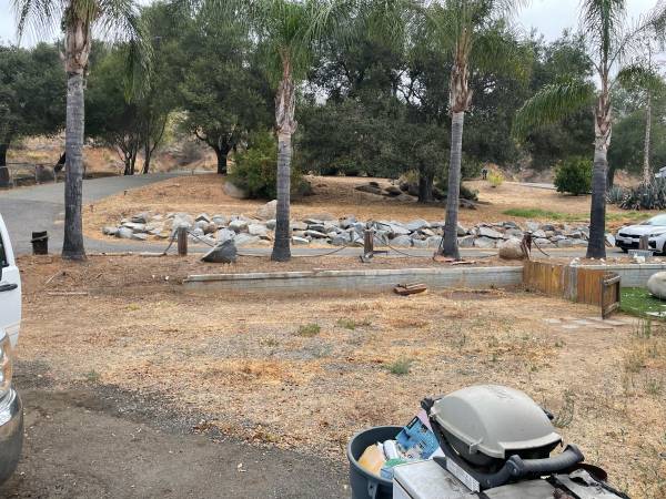 $1,150 / 900ft2 - Trailer spot with hook-ups (Alpine)63998605133314121