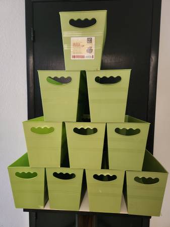 Stacking Bins (10) 1