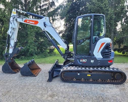 Professionally serviced2020Bobcat mini excavator 1